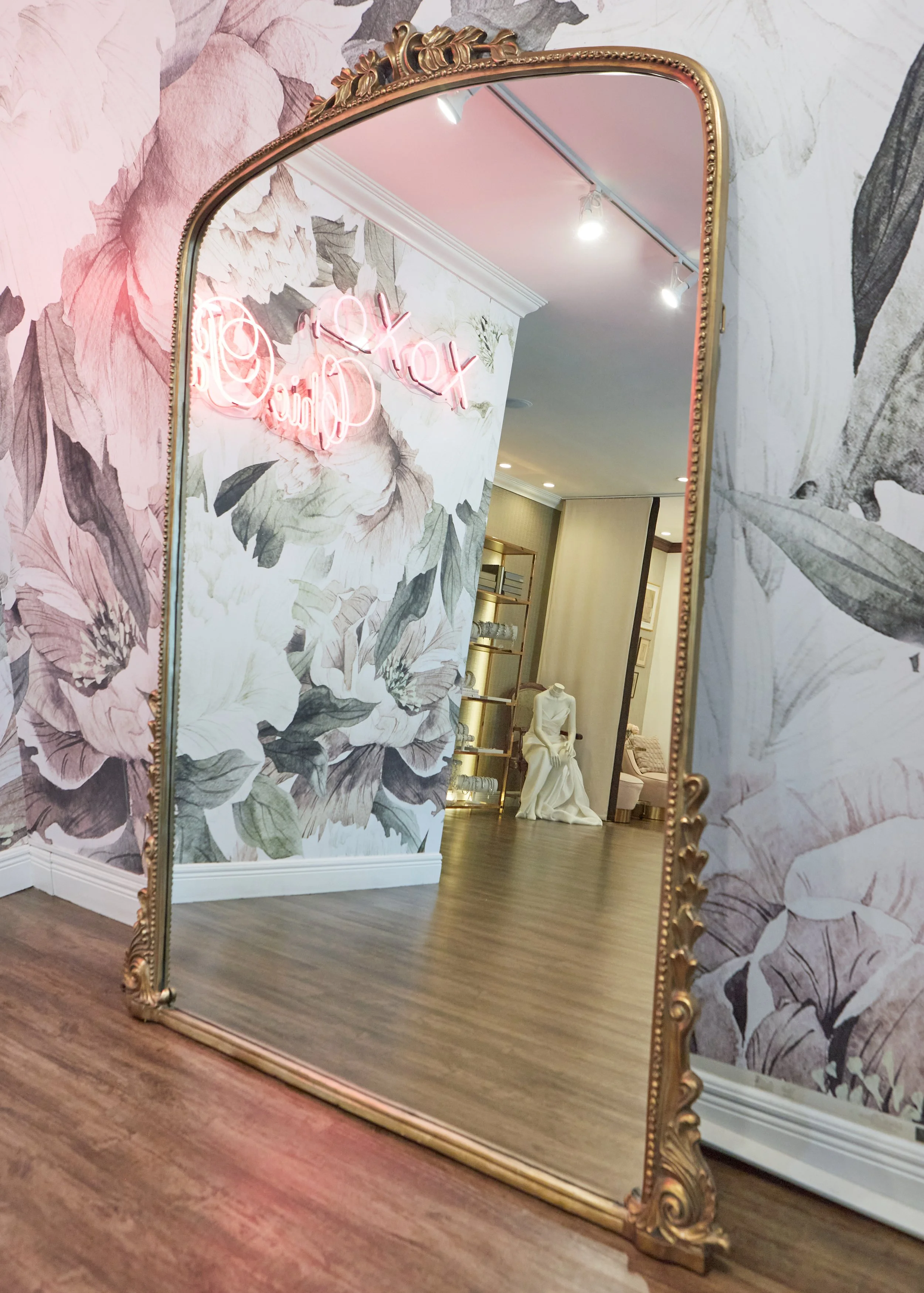 chic parisien miami bridal boutique 4.jpg