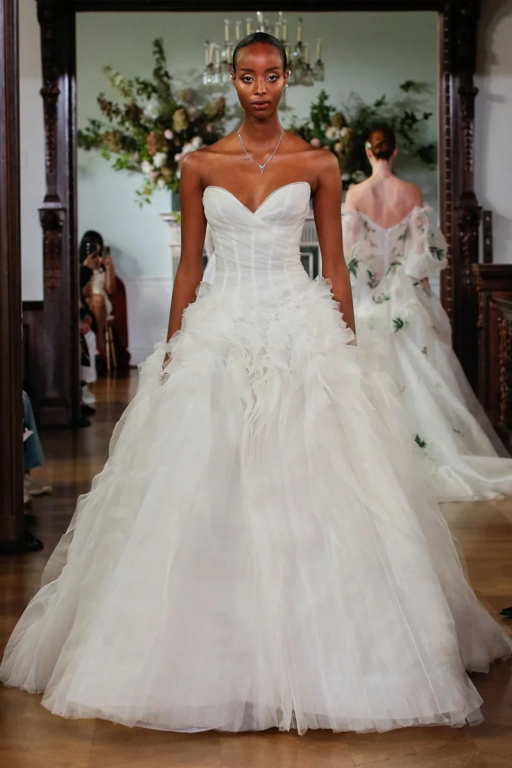 monique lhuillier pheonix .jpg