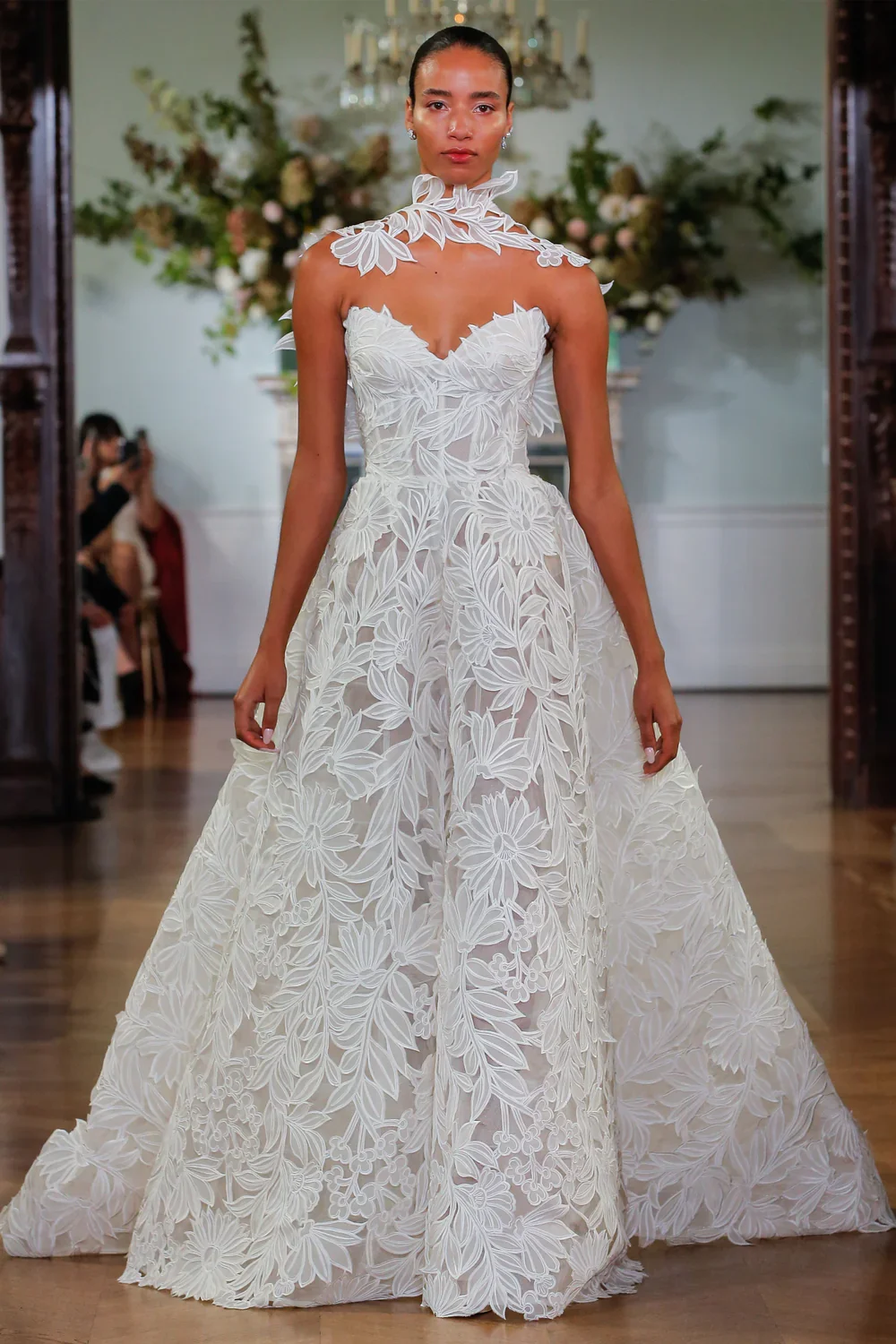 14_MoniqueLhuillierFall2026Bridal_Marisol.webp