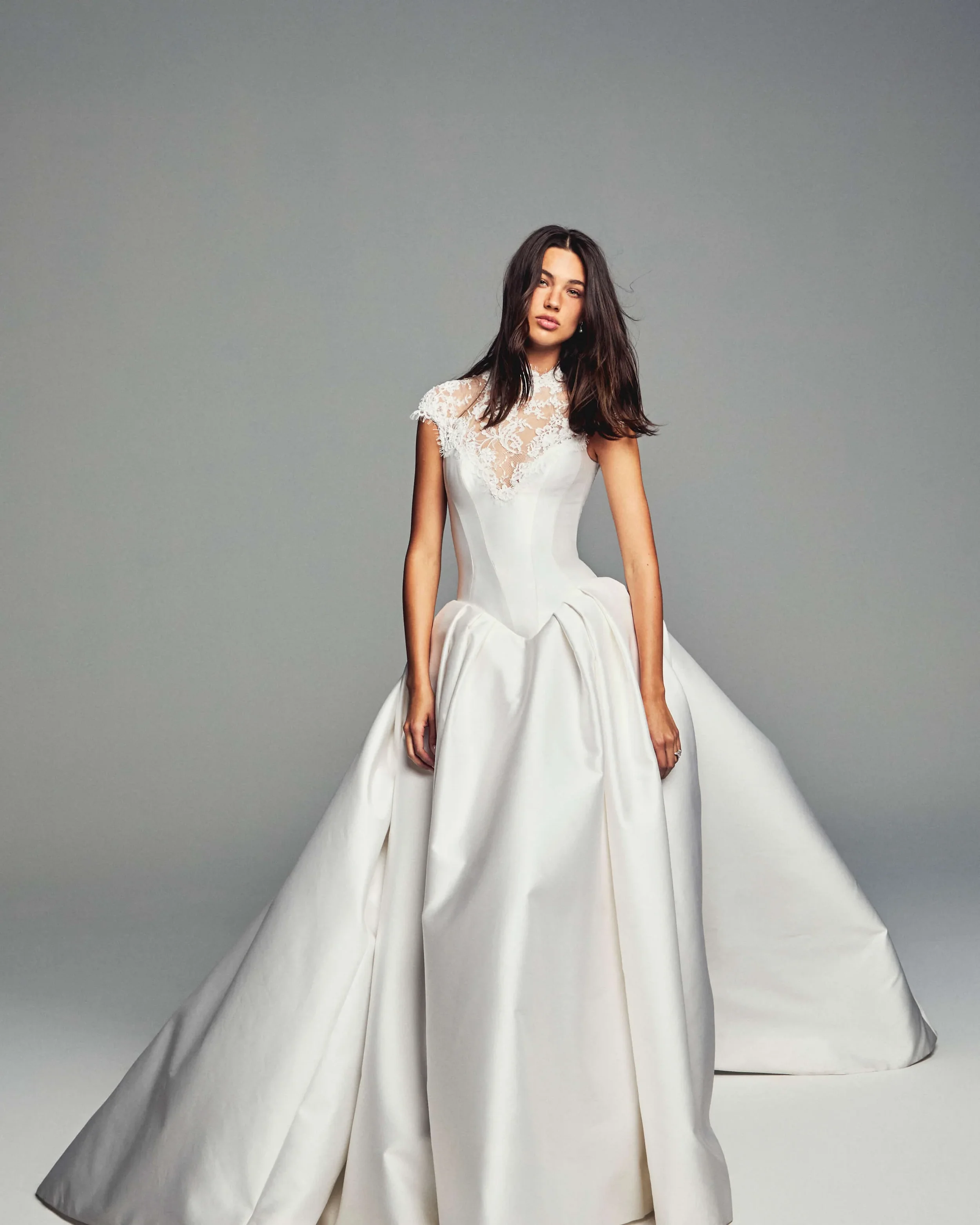 03_MoniqueLhuillierSpring2027Bridal_Spencer_C.webp