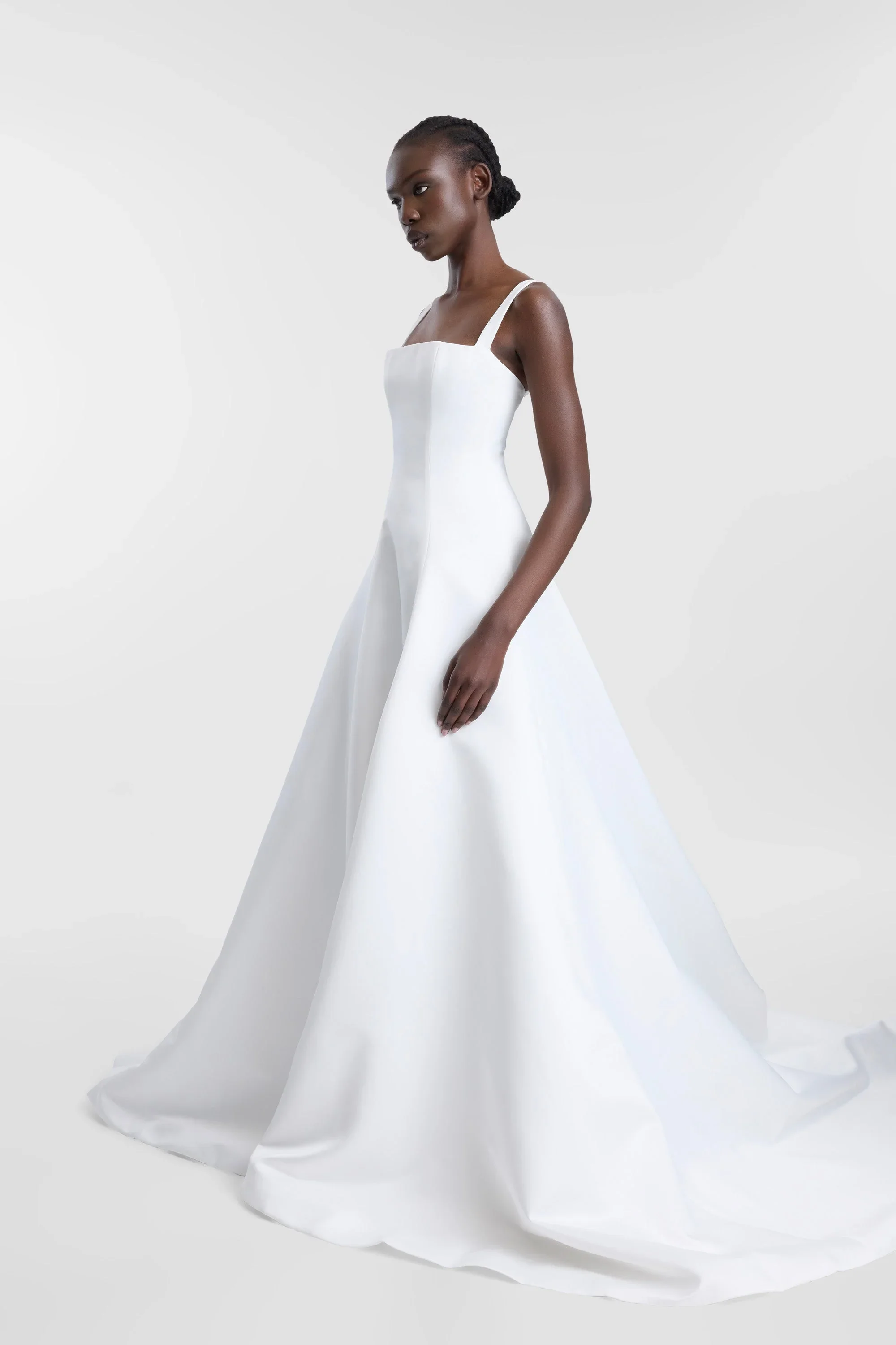 KYHAStudios-Josephine-Ecomm-SR-1-0088-Holloway-2_e61b0b96-7b7b-4f24-ab2c-8924d870432f.webp