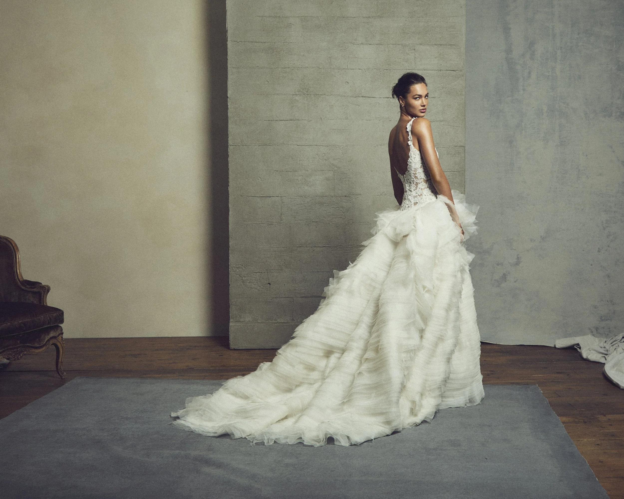 02_MoniqueLhuillierFall2027Bridal_Fairytale.jpg