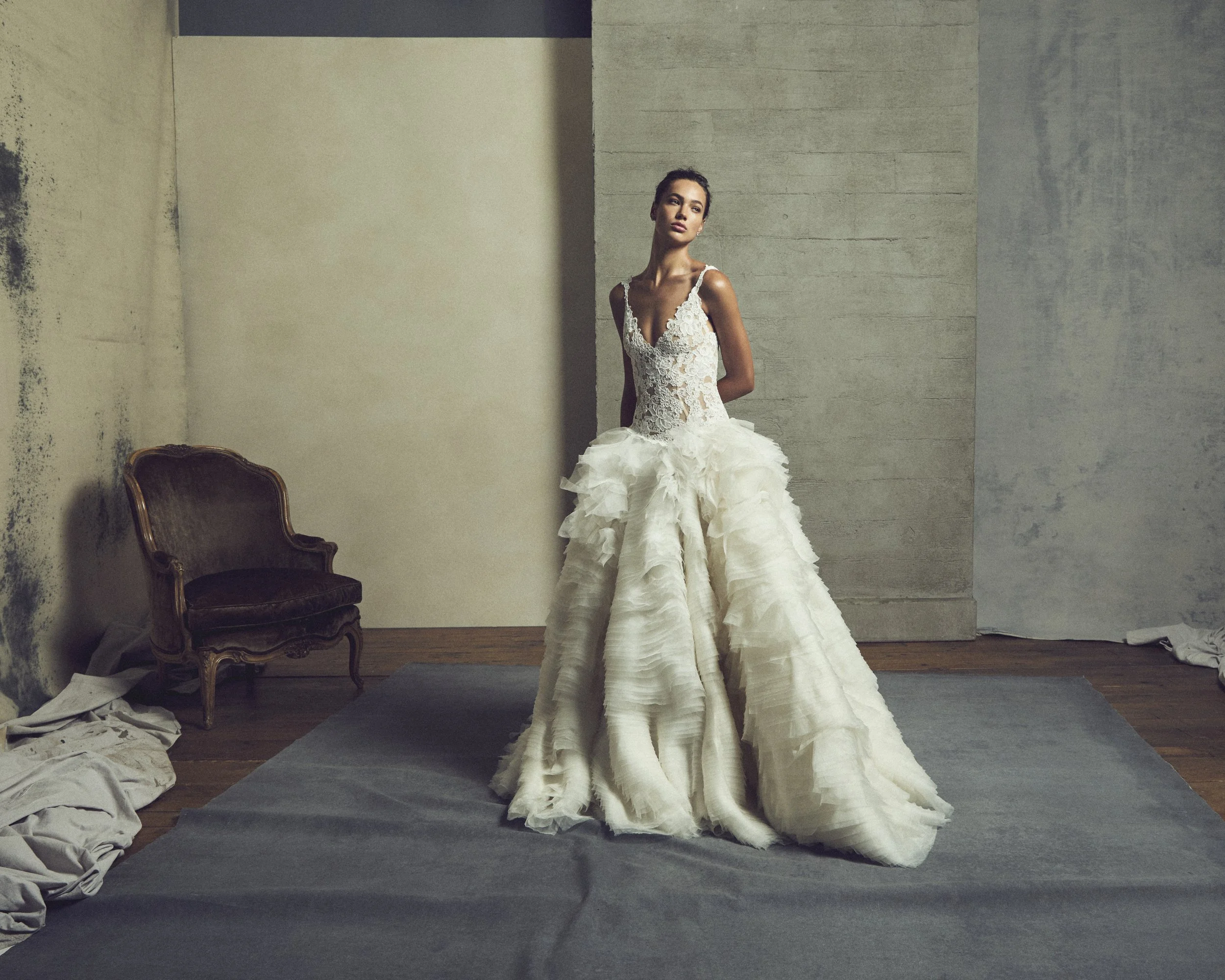 01 _MoniqueLhuillierFall2027Bridal_Fairytale.jpg
