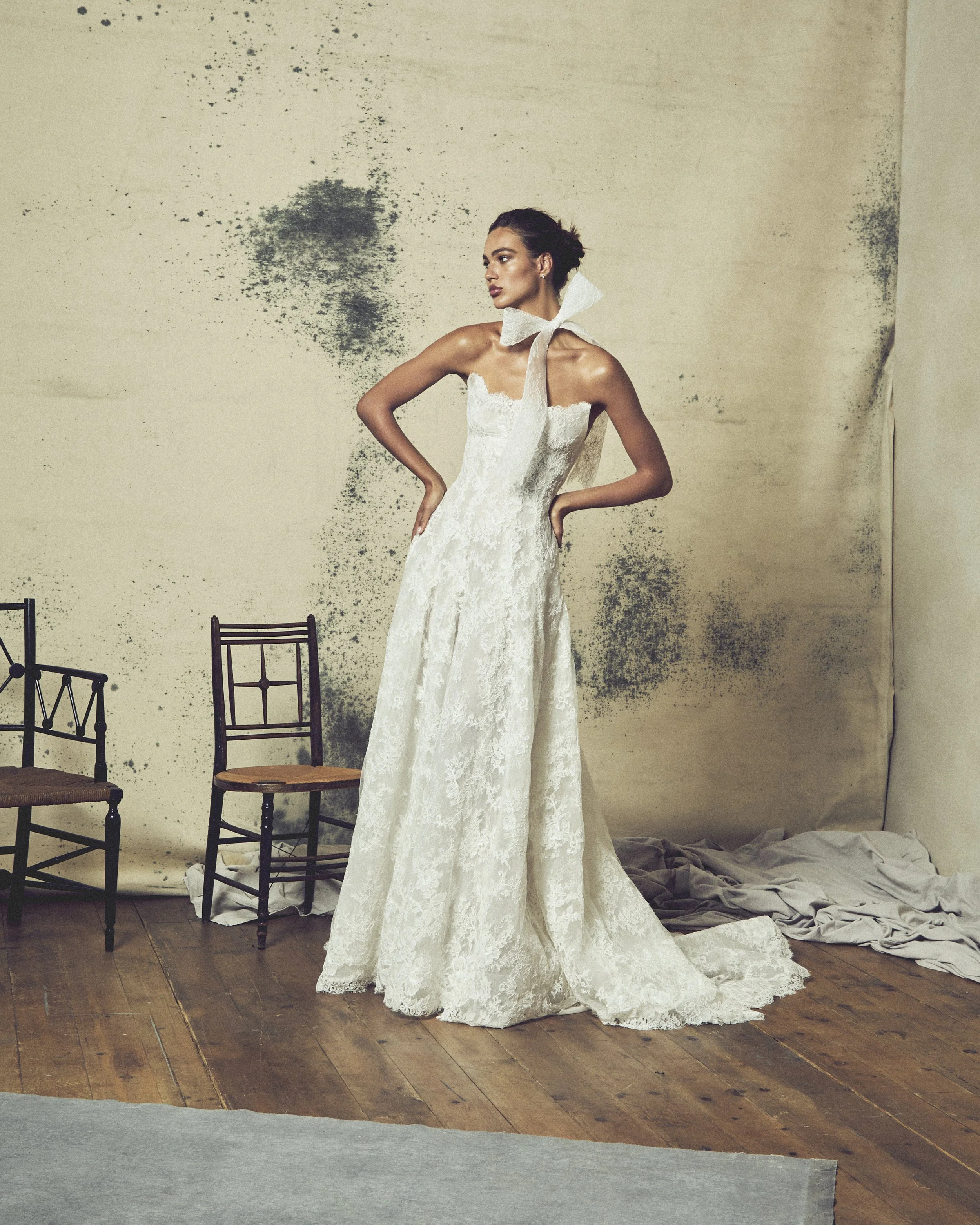 14_MoniqueLhuillierFall2027Bridal_Frolic.jpg
