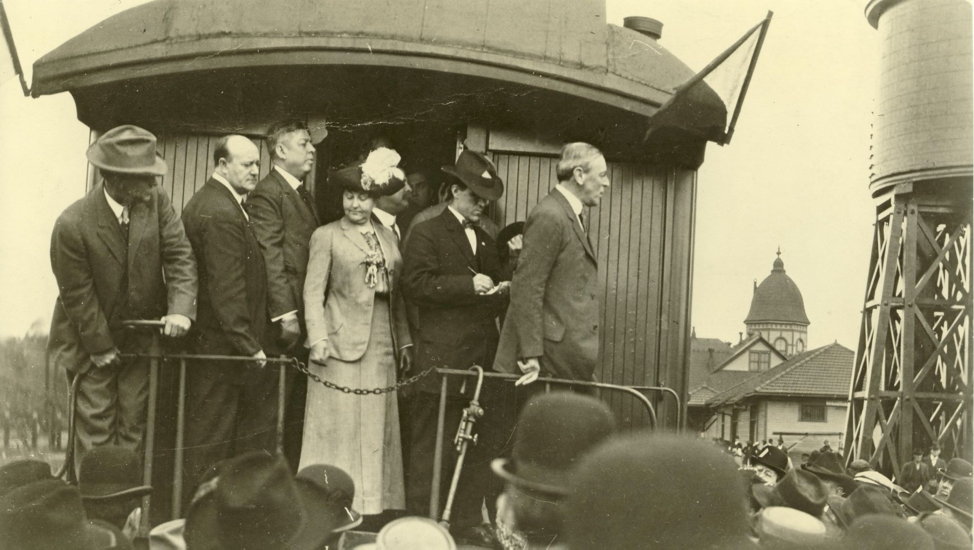 Wilson Women Campaigning