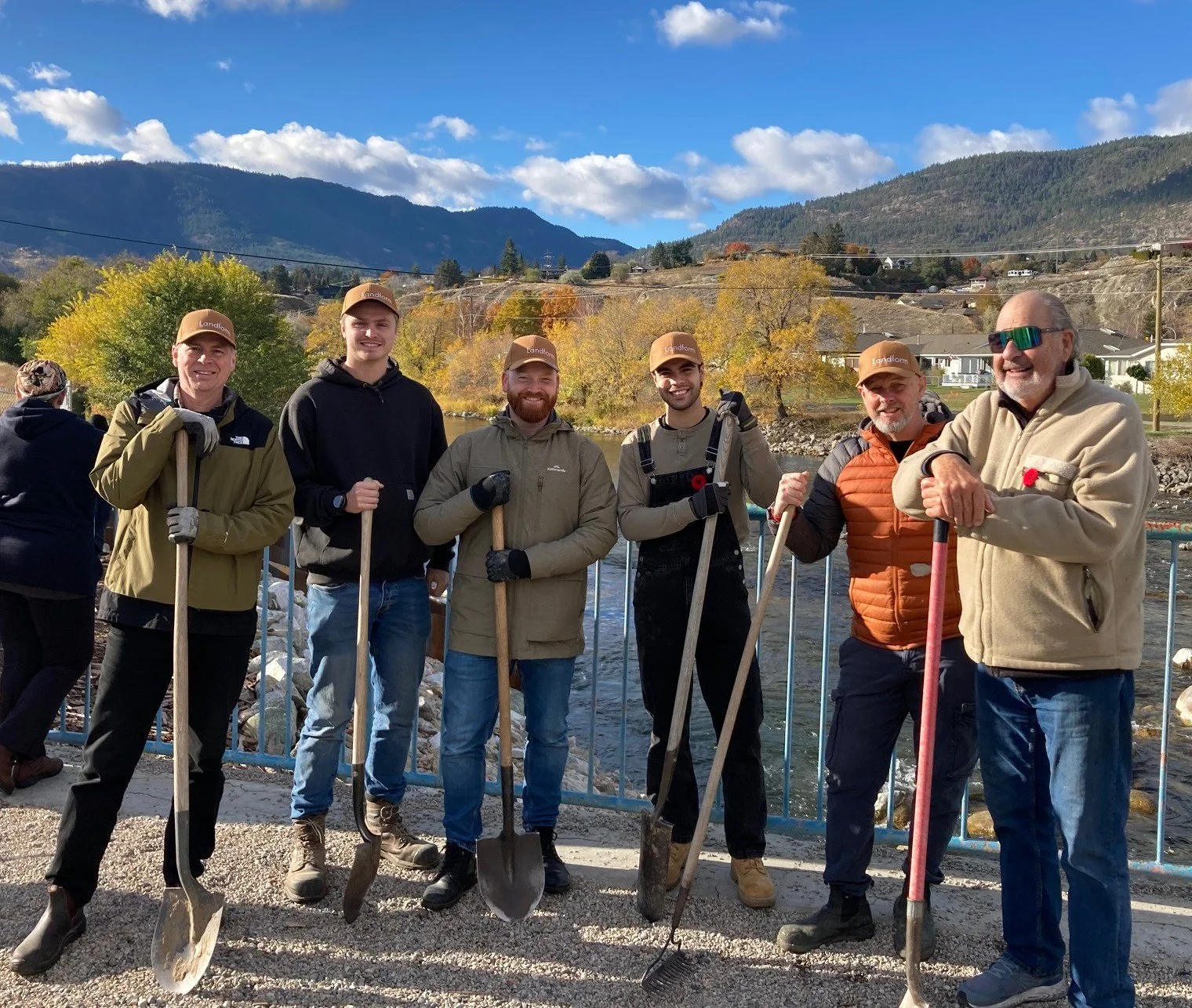 Landform pitches in with planting at the Okanagan Lake (kɬúsx̌nítkʷ ) Fish Passage