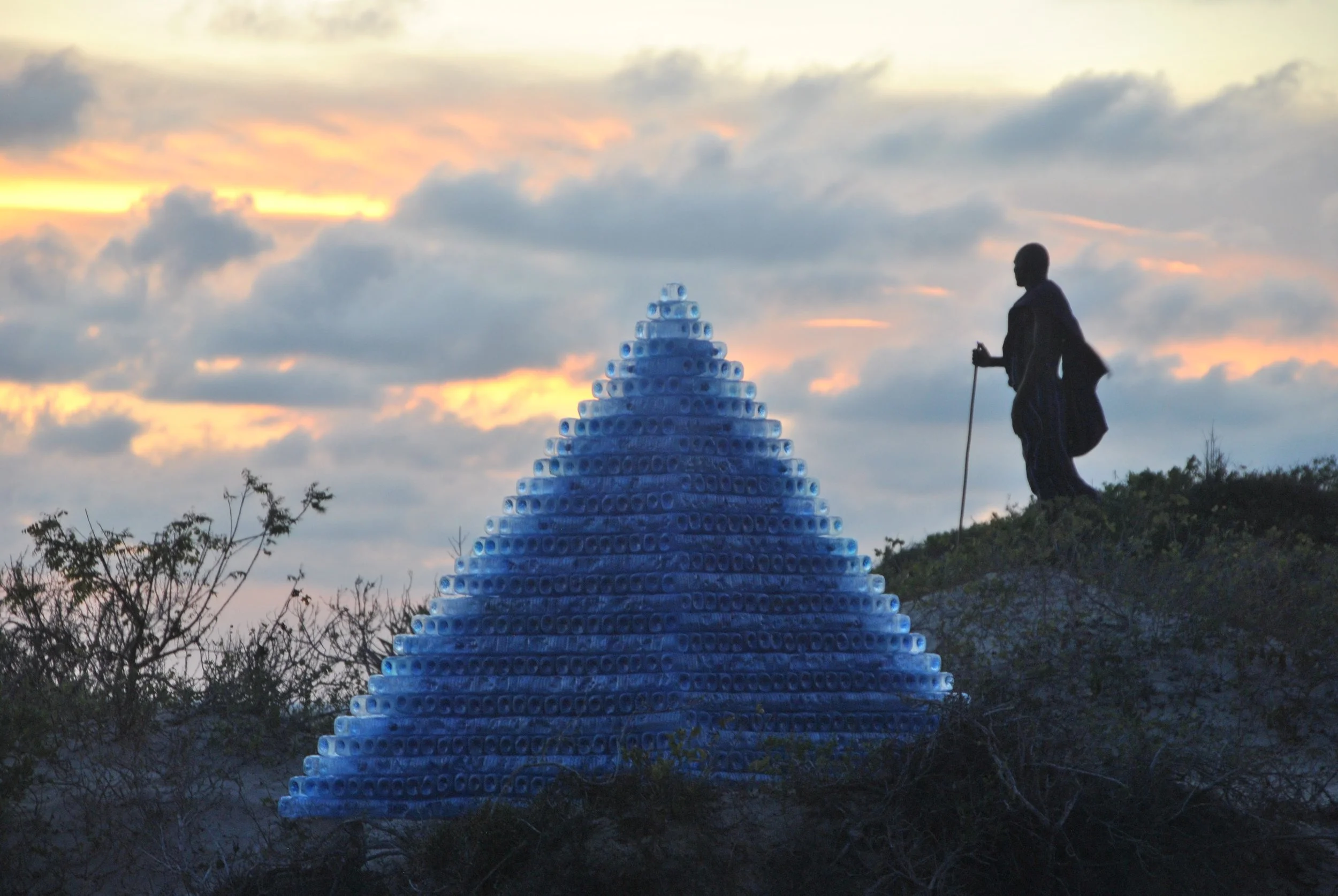 pyramid w masai.JPG