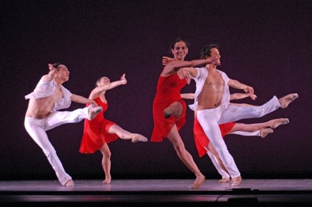  Ballet de Monterrey in “Huapango” by Robert Hill 
