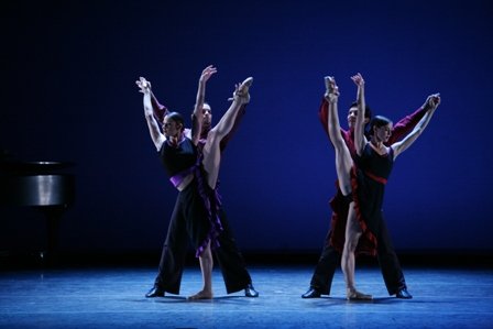  Joffrey Ballet: Megan Quiroz and Willy ShivesLuna Negra Dance Theater: Vanessa Valecillos &amp; Ricardo J. Garcia  