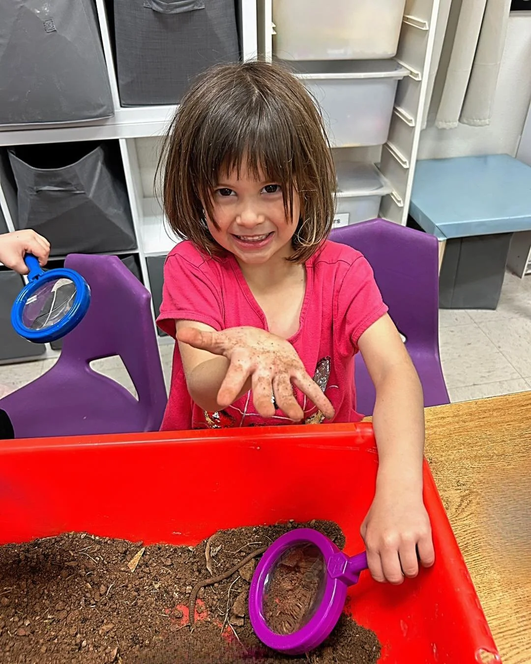 The best learning happens when we dig a little deeper. 🪱

#LittleHandsBigDiscoveries #NatureIsTheBestTeacher #CuriousLittleMinds #WilkinsLearningCenter #GilbertPreschool