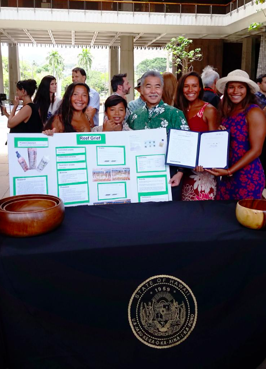 The Kahaulelios with Governor Ige on the day of the bill’s signing.