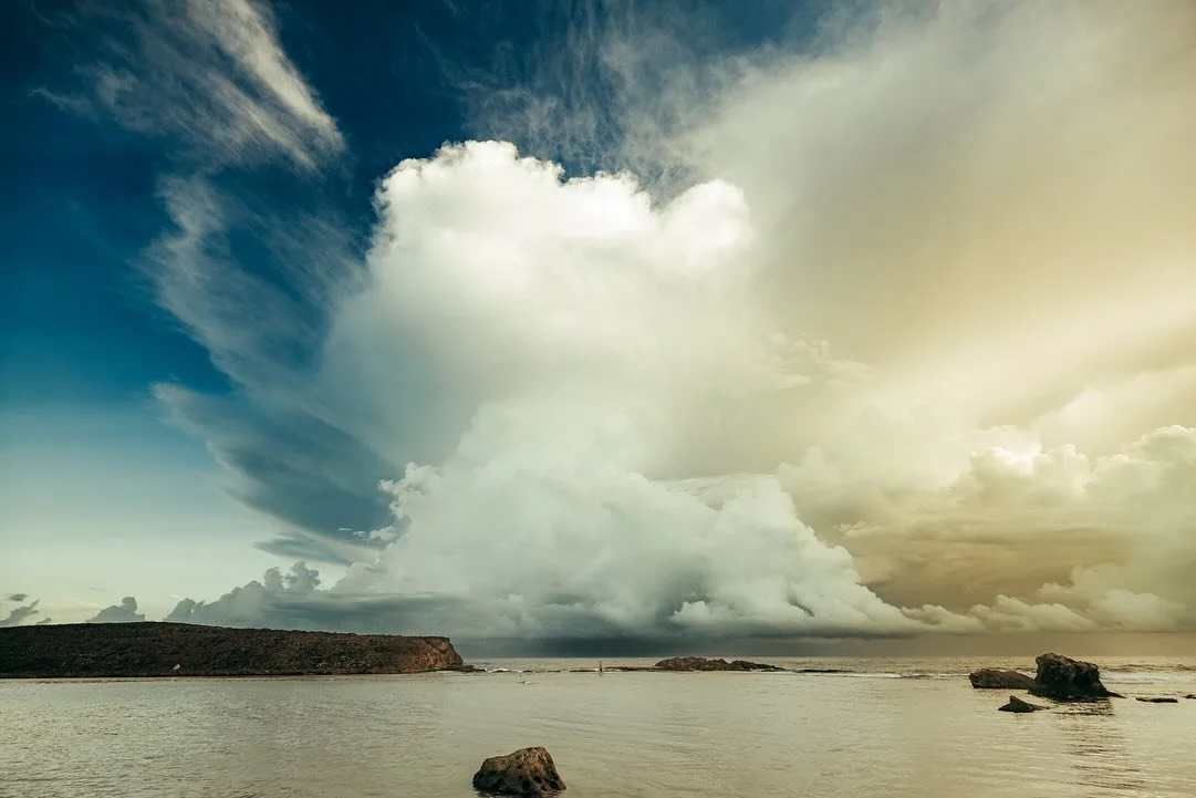 Playa Montones, Isabela Puerto Rico
.
.
.
.
.
.
.
.
.
.
.
.
.
.
.
.
.
.
.
.
.
.
.
.
.
.
.
#puertorico
#dawn
#sunrise
#eosr
#beach
#storm
#rain
#creative_globe
#beautifuldestinations 
#lensbible 
#createcommune 
#earthfocus 
#beachvibes
#exploretocrea