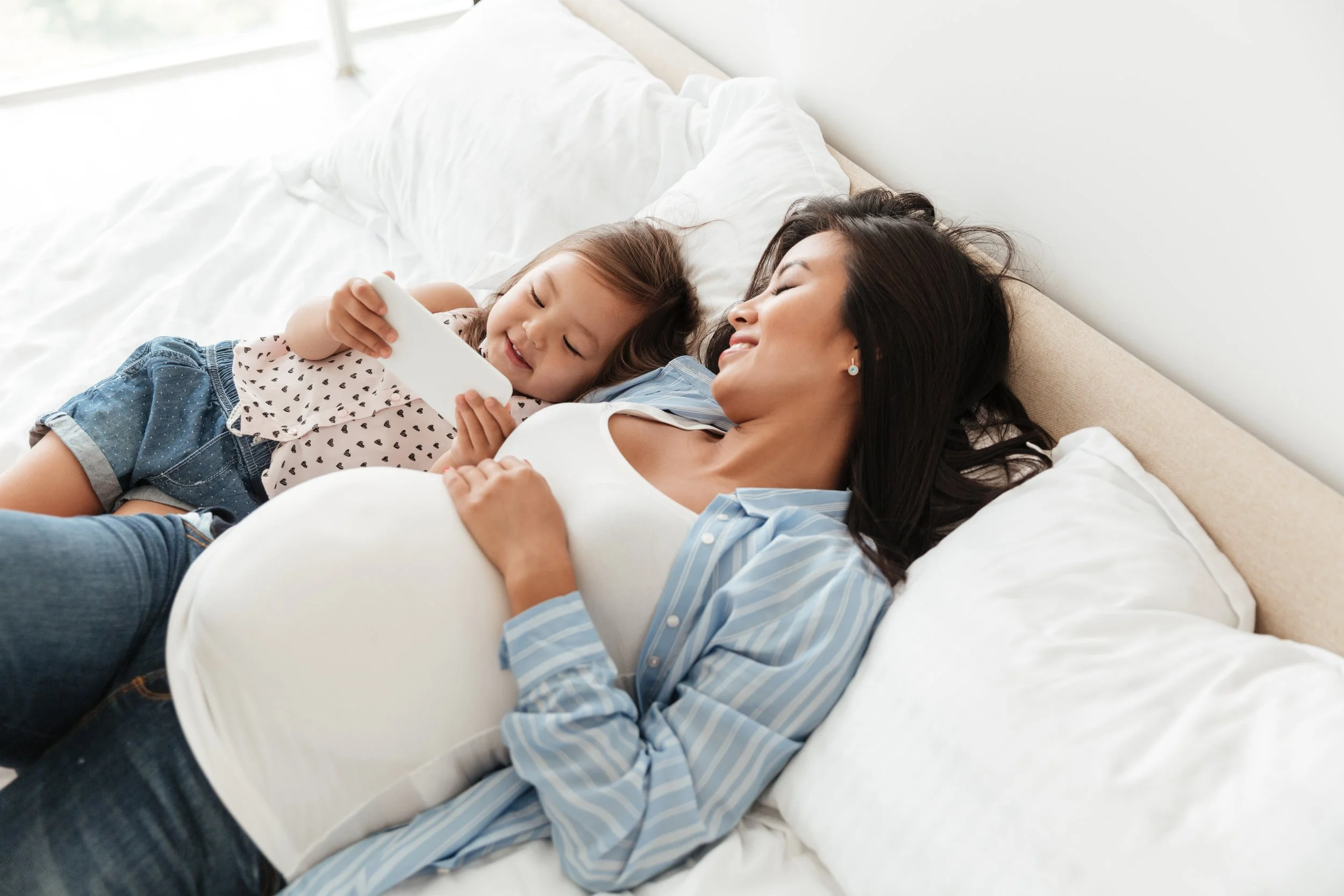 Preterm Labor Warning Signs Every Pregnant Woman Should Know (and What’s Actually Normal)