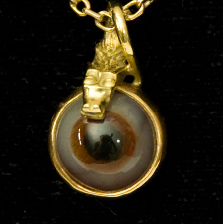 Dragon pendant 18kt gold eye agate