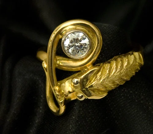 Dragon ring 18kt gold w. 0.85ct diamond