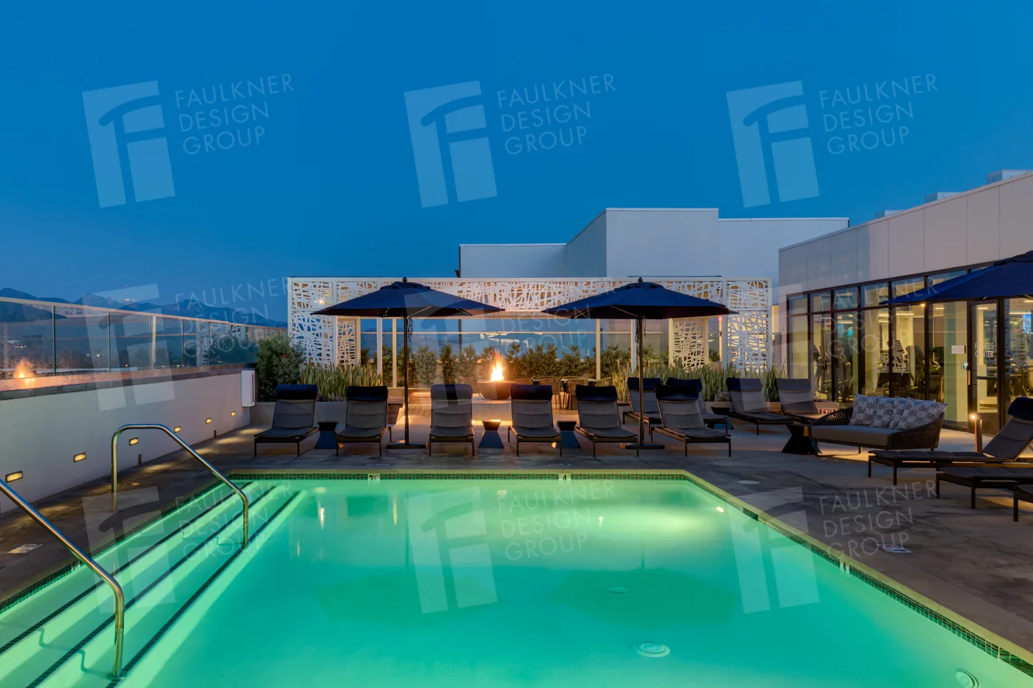 Altana Glendale 8