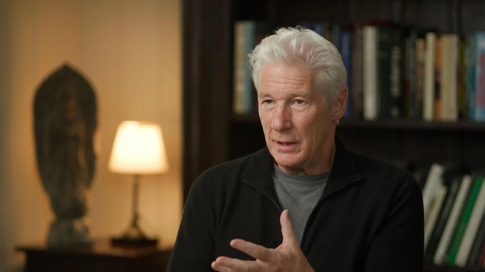 Sequence 01.00_09_33_27.Still012.jpg