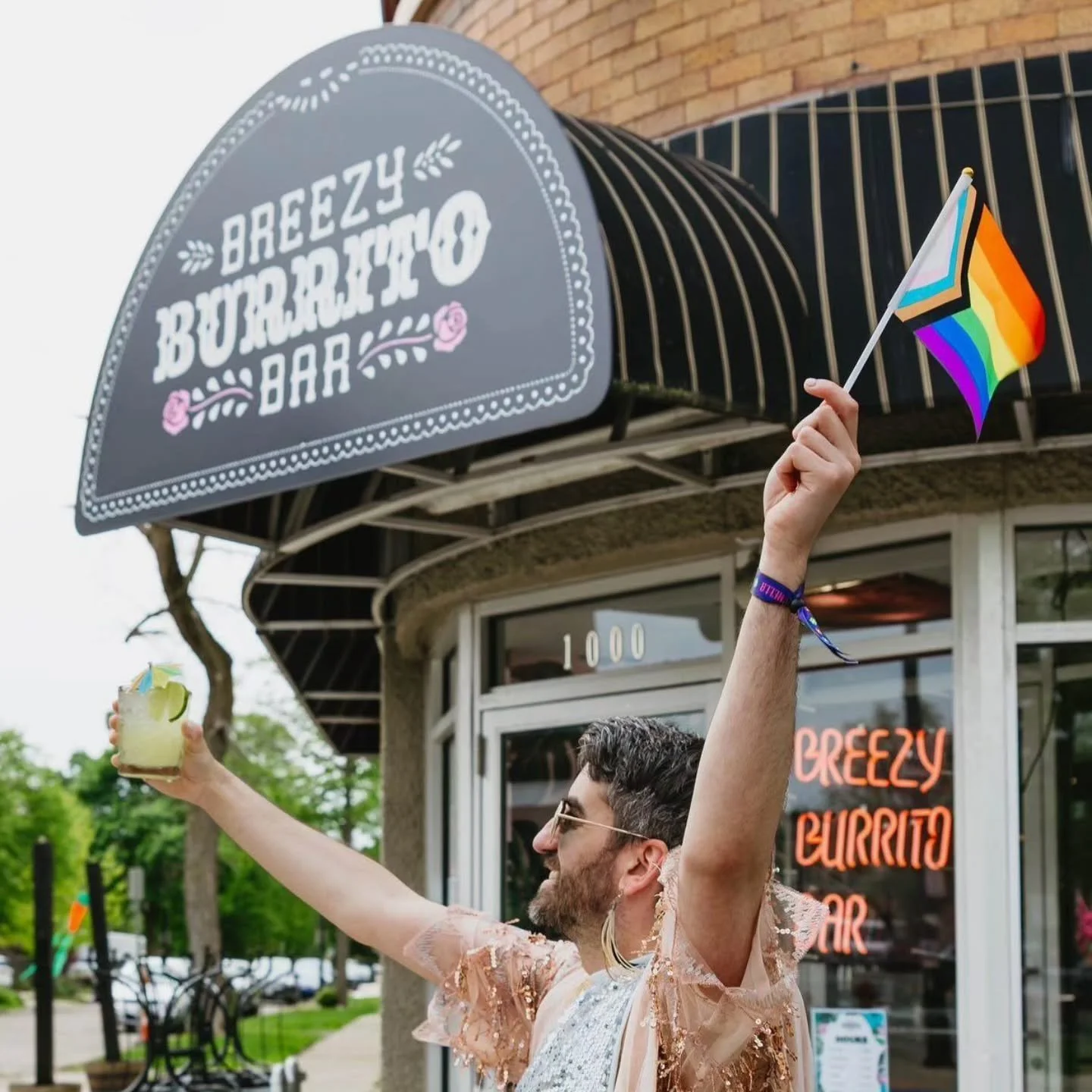 Pride Month is hereeeee and this week is stacked! Join us for one (or all) the activities! 

❤️ WED 6/3 - Tatas + Tacos drag show // 8pm 

🧡 SAT 6/6 - Elmwood Pride Crawl with @crawlthe716 // 3pm+ 

💛 SAT 6/6 (off-site) - our friends at @soberonesi