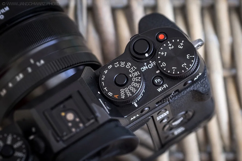 Set the shutter speed dial to the 'T' position for some extra speed in manual mode!