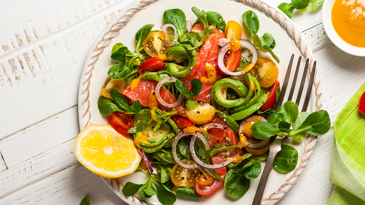 Smoked salmon, avocado and cherry tomatoes salad