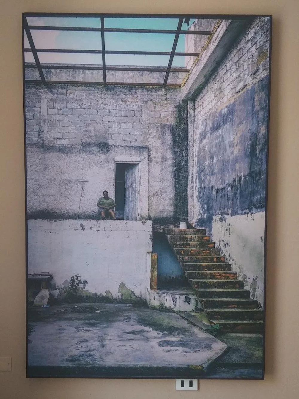 Claudia Padrón’s photographs document former movie theaters. Here, her “Cine 13 de marzo, Cárdenas” Photo: Cuban Art News