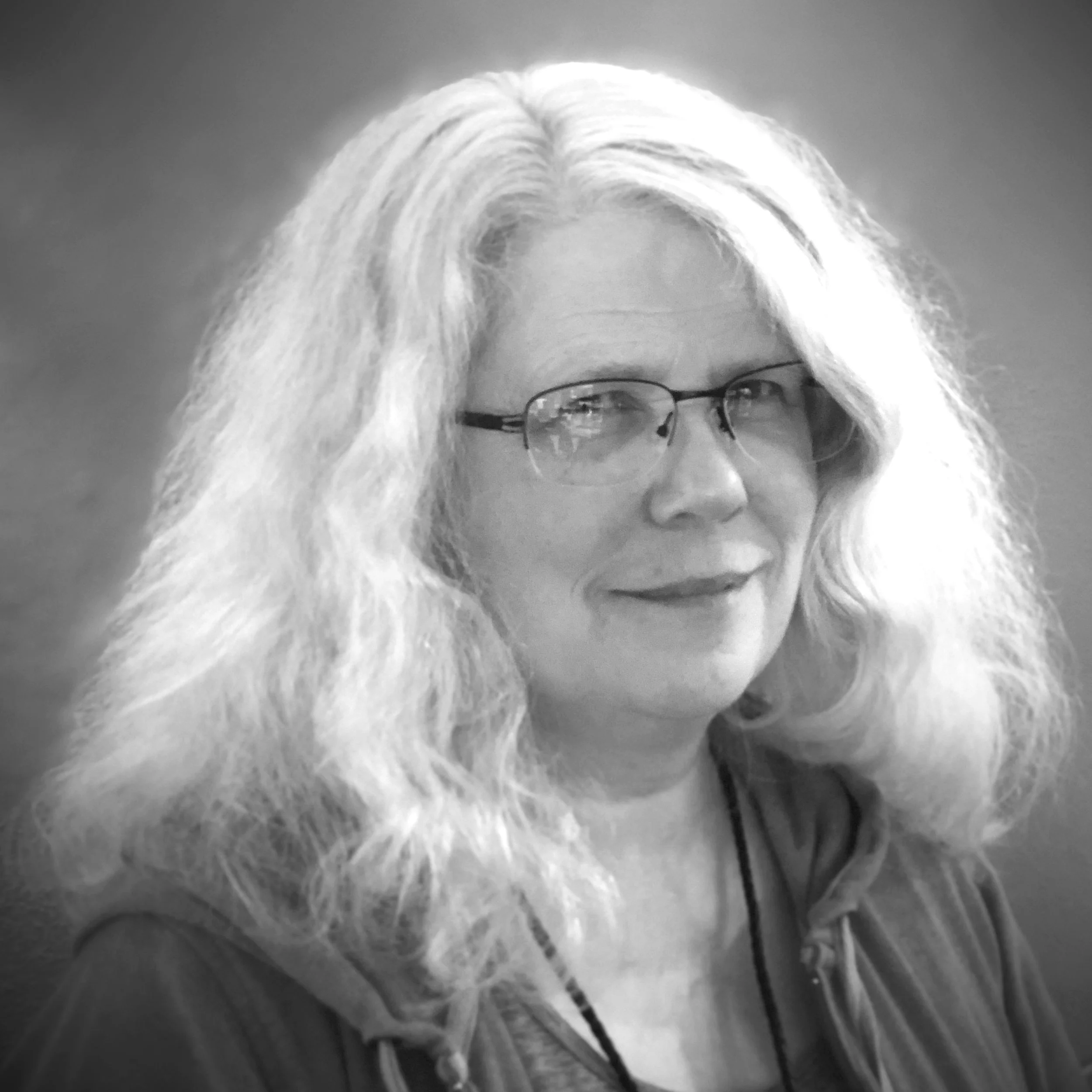 Sandy Jahn Headshot