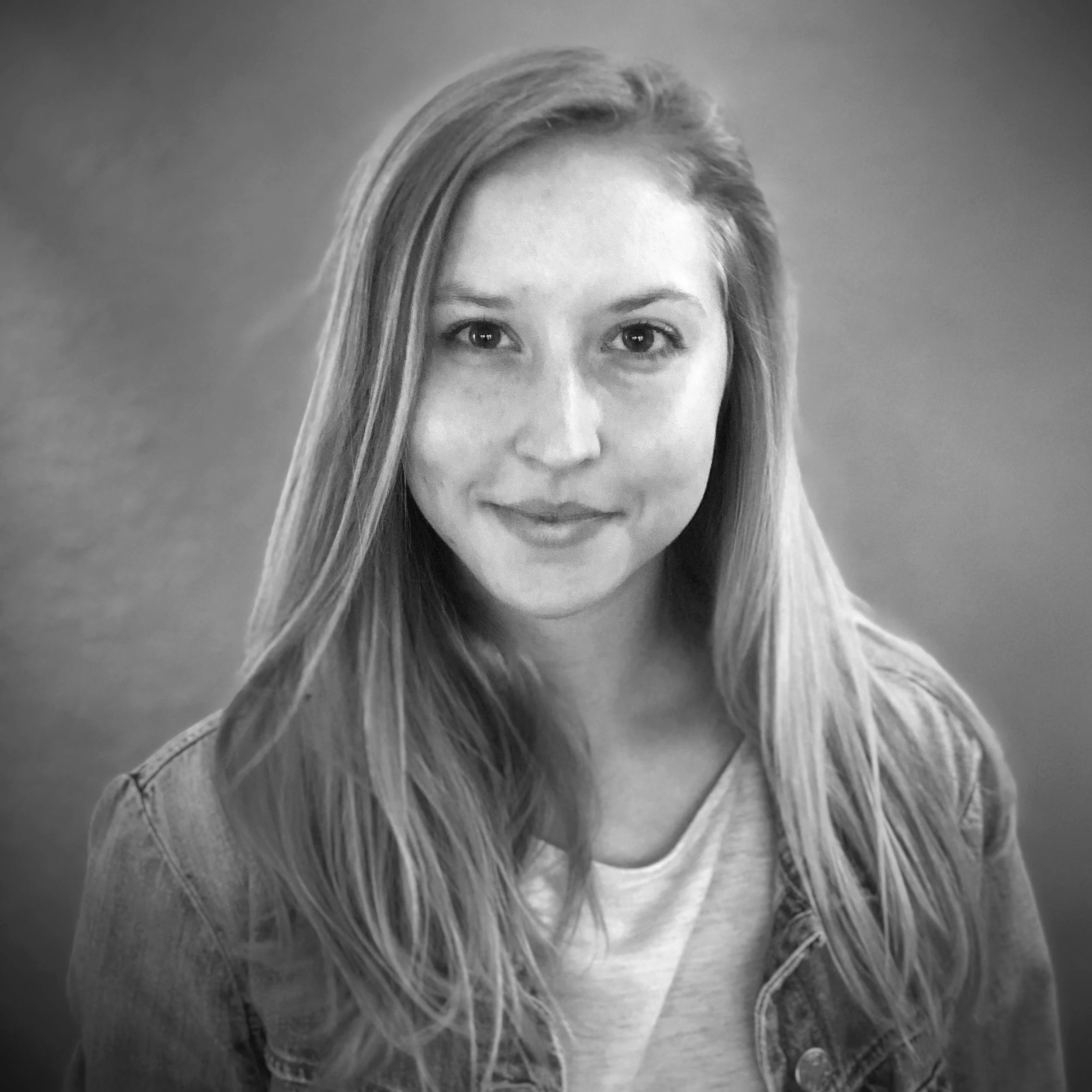 Sydney Larson Headshot