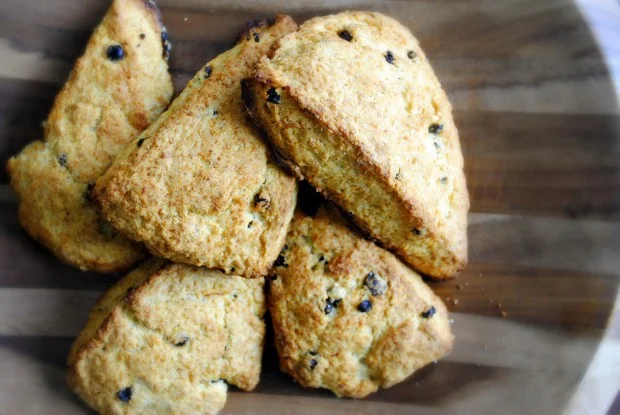 currant scones.jpg