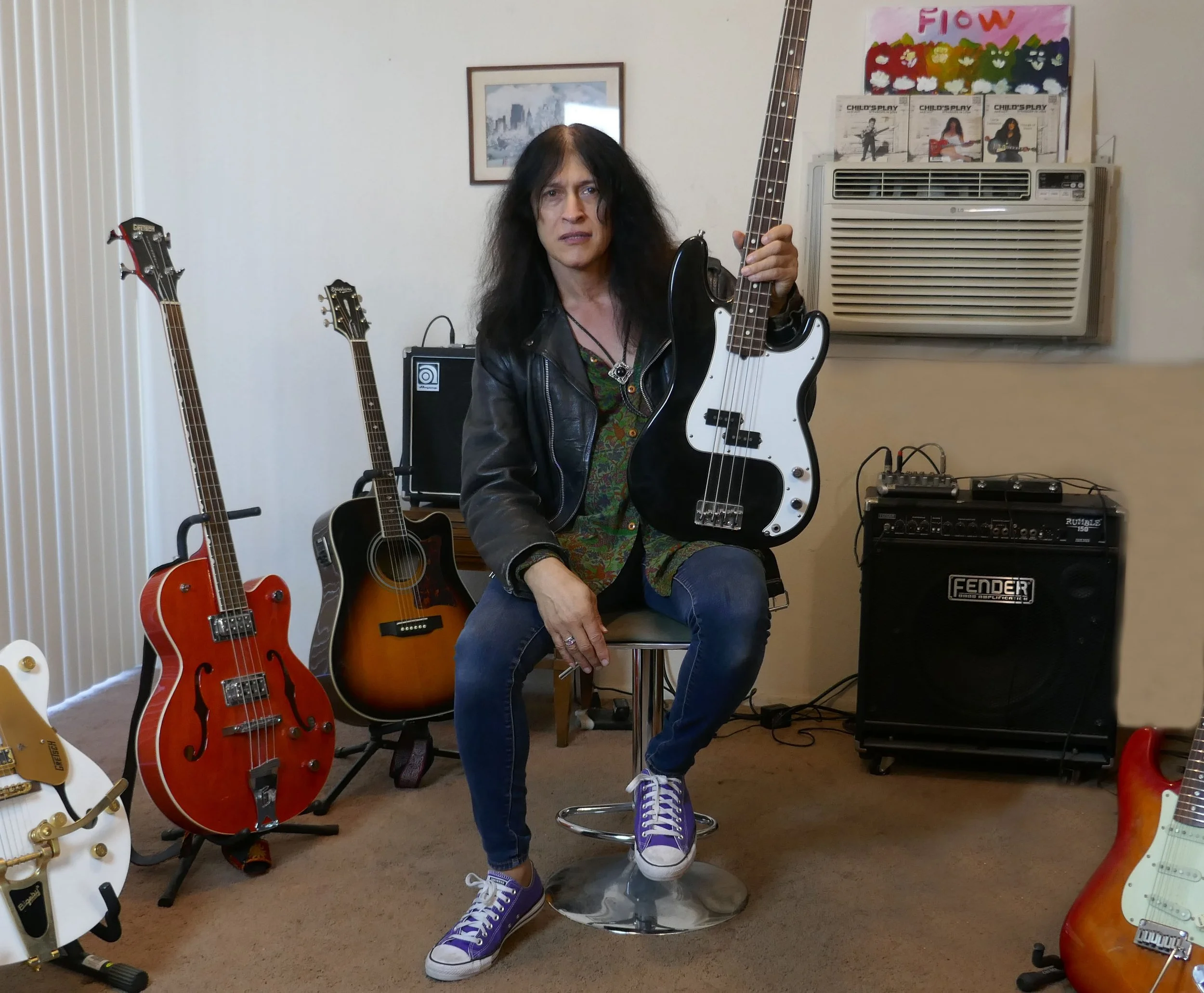 carl green shirt bass on knee.jpg