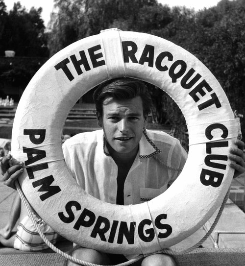 ACTOR ROBERT WAGNER AT THE RAQUET CLUB, PALM SPRINGS