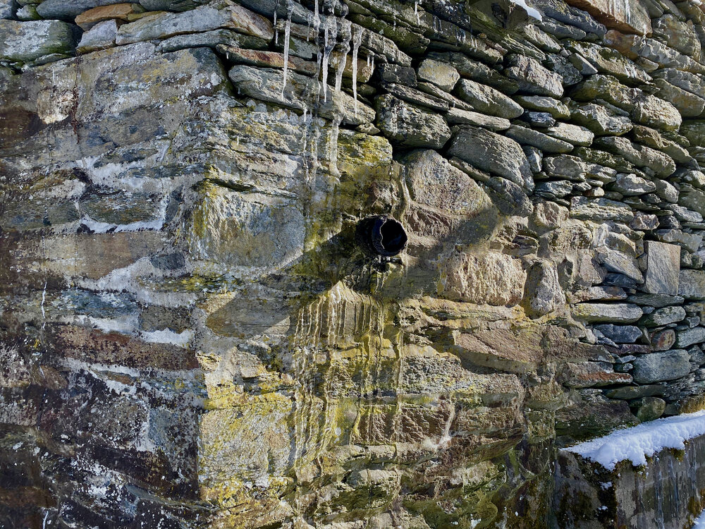 DRY STONE WALL