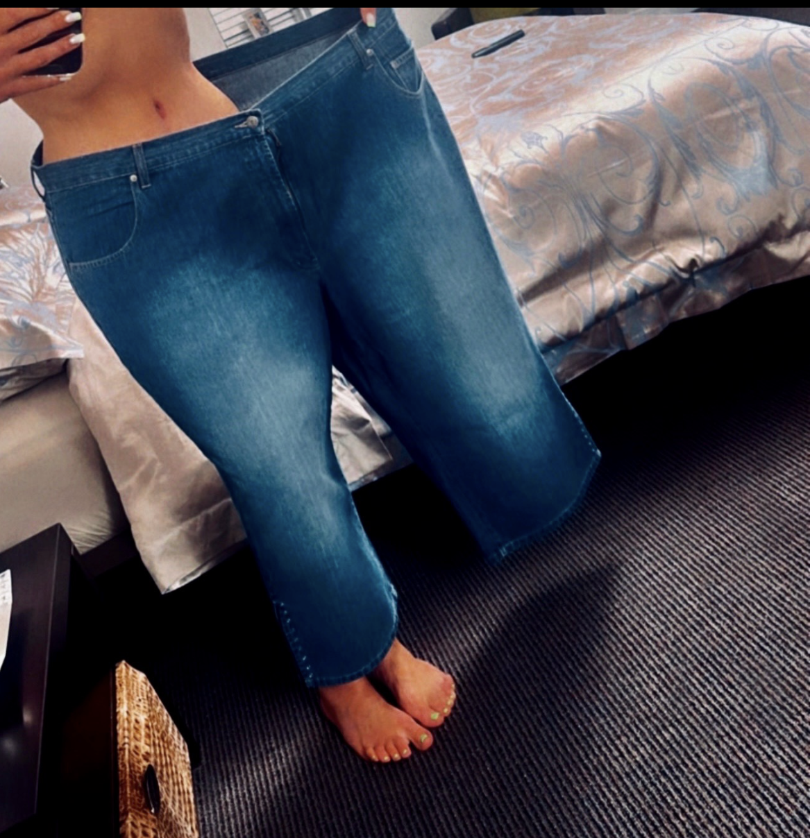 Danielle Guralnik Jeans.PNG