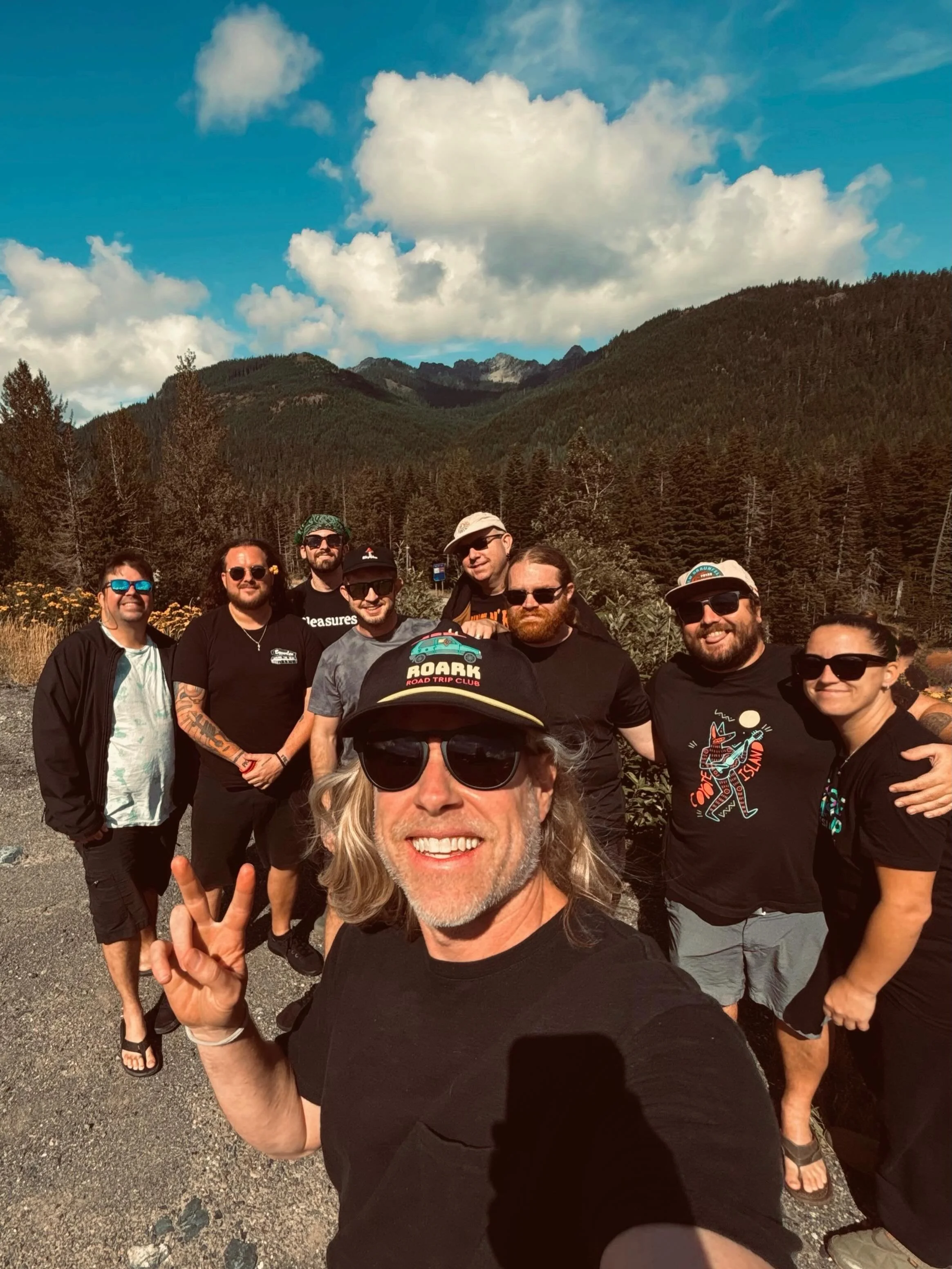 🌞 THA SUMMER TOUR 🌞 kicks off this Tuesday in VT! Pack the campers 🚐 and load the dogs it&rsquo;s time to hit the road. Several shows are sold out or close to it so this is gonna be a fun one yall 🤙🏼 

🌊 w- Will Evans
🌴- Coyote Island
🌺- Sens