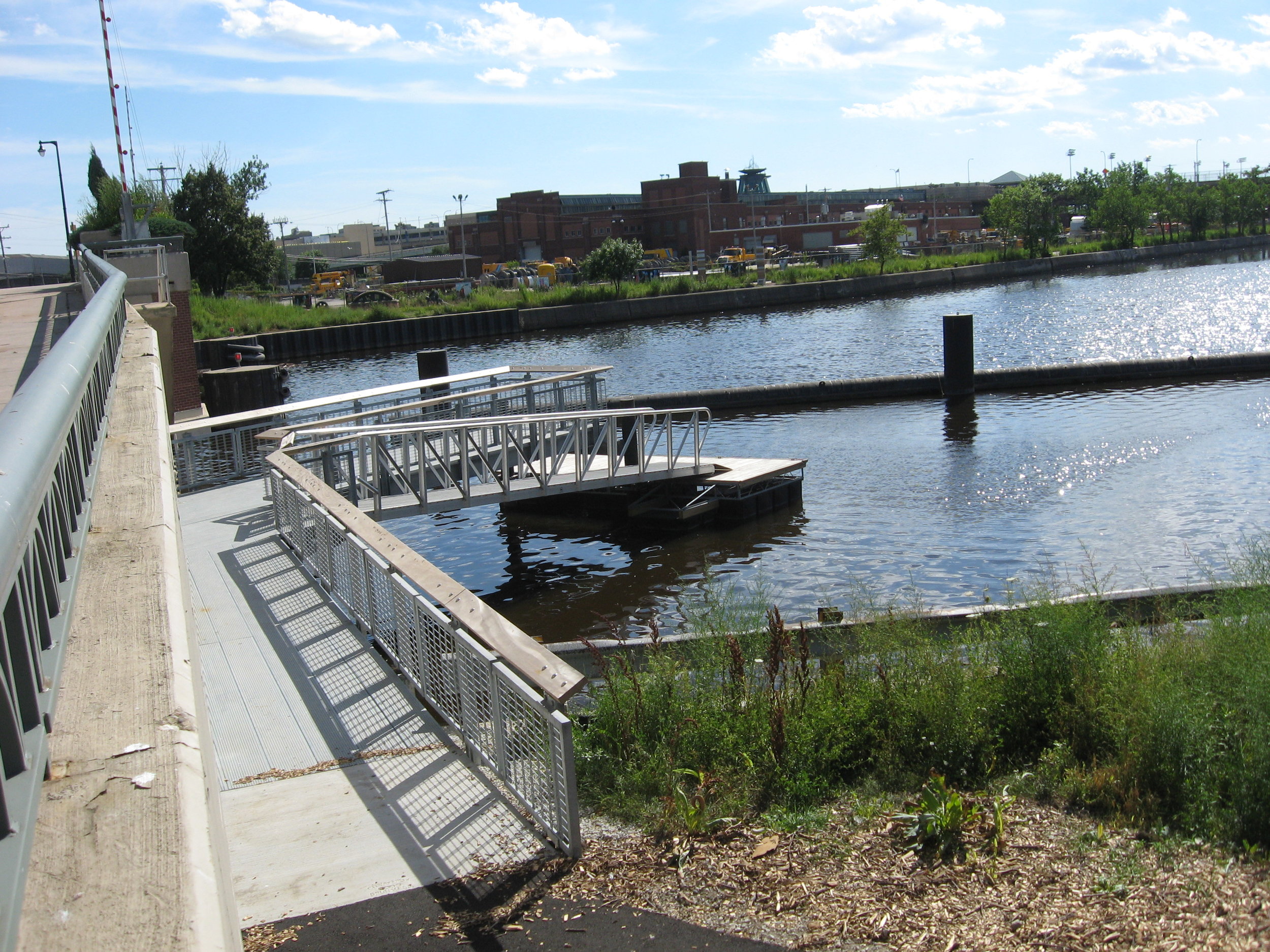 Emmber Lane Paddler-friendly access (pier with retrofit) Parking: On-street and in Keep Greater Milwaukee Beautiful lot