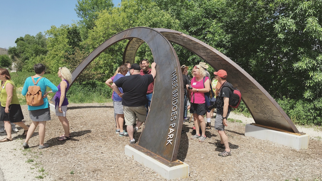 Donor+Sculpture+Unveiling_Scathain.jpg