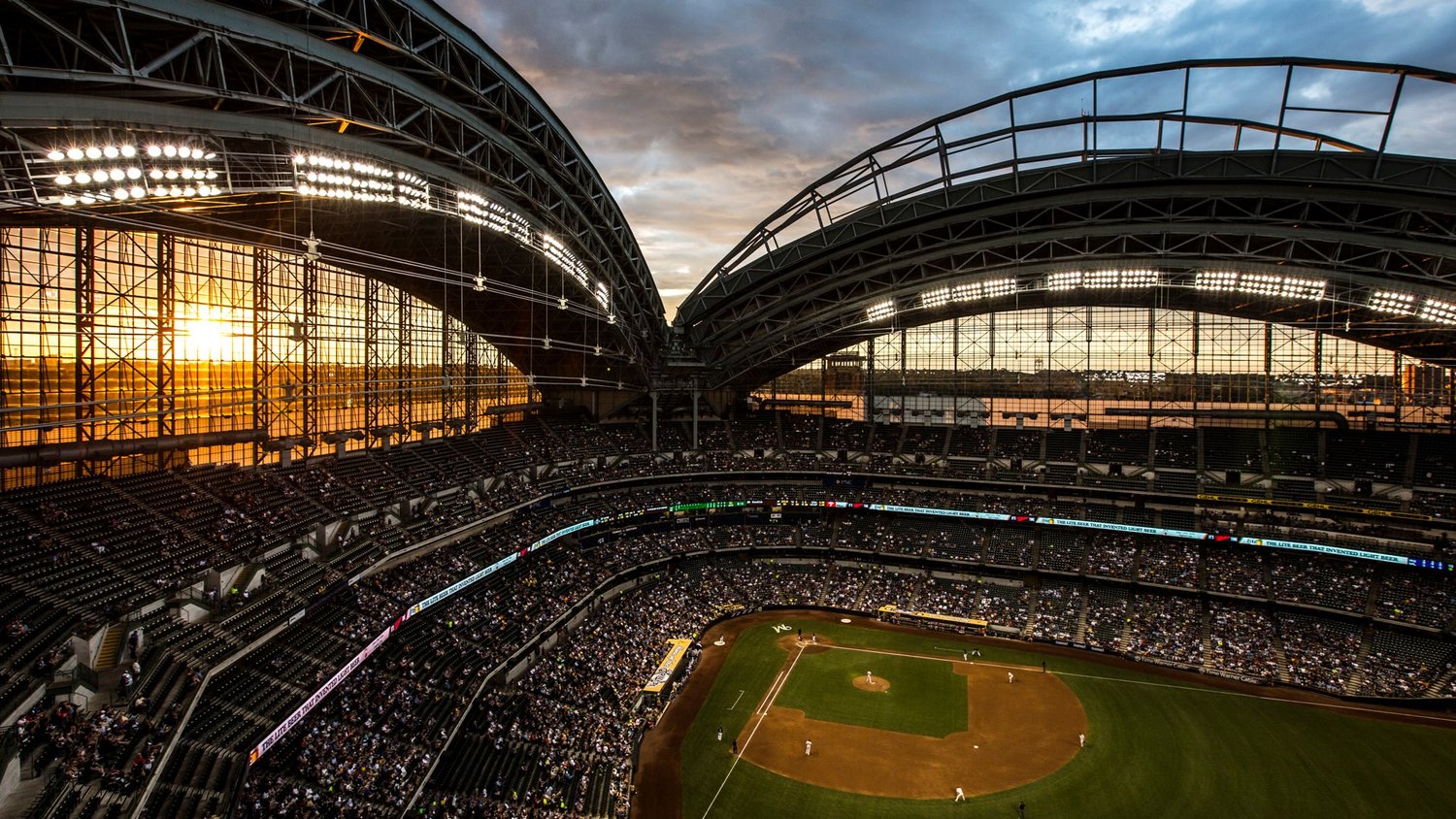 Mvp All Inclusive Brewers Game Menomonee River Valley