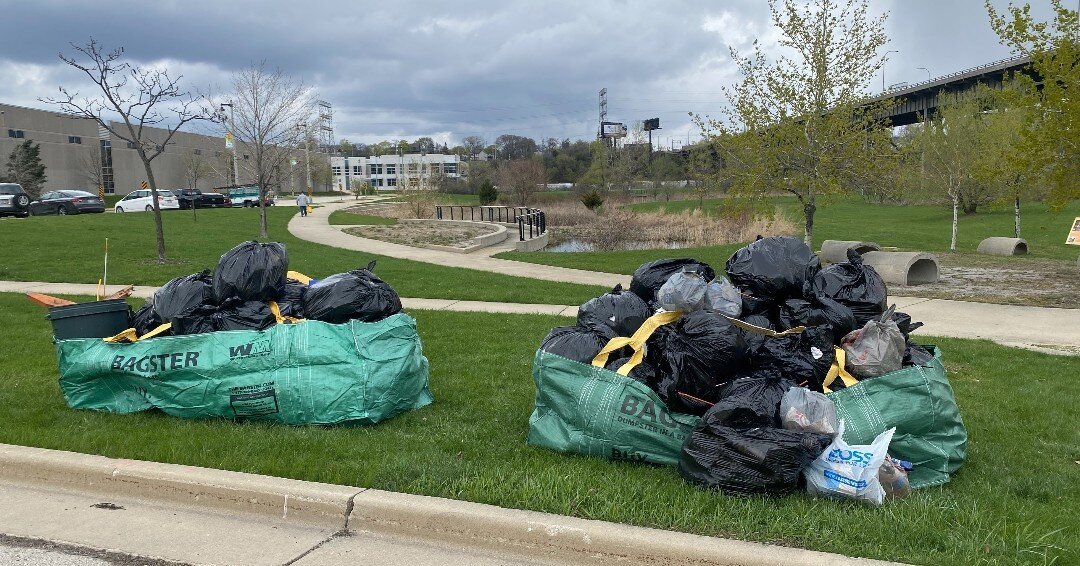 Over 300 bags of garbage were collected at the @mkeriverkeeper Spring Cleanup on Earth Day, and many more volunteers came out to make the Valley look its best! 

A shout out to Frank's Auto Body, Ocupop, and Zyn who cleaned up Bruce Street and Third 