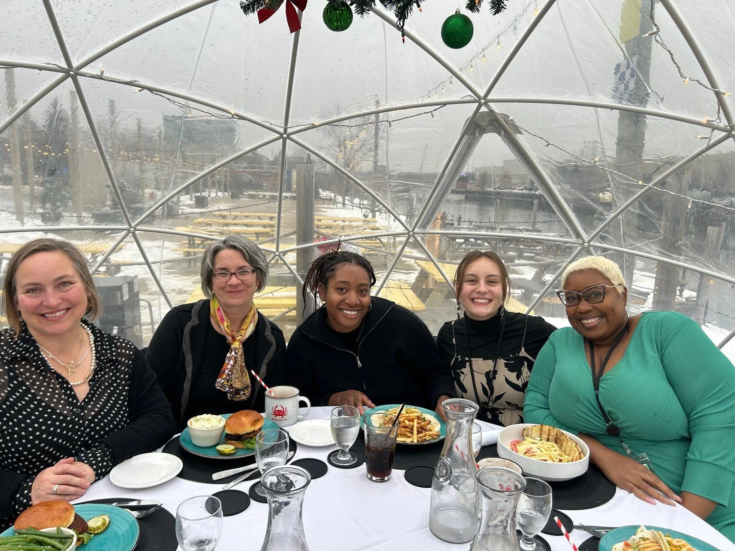 Happy Holidays from the Valley Girls! ❤️🎄 

Last week, we celebrated the holiday season together at Twisted Fisherman in their cozy seasonal Heated Domes ❄️✨ Good food, great company, and lots of laughs made it the perfect way to wrap up the year.🤗