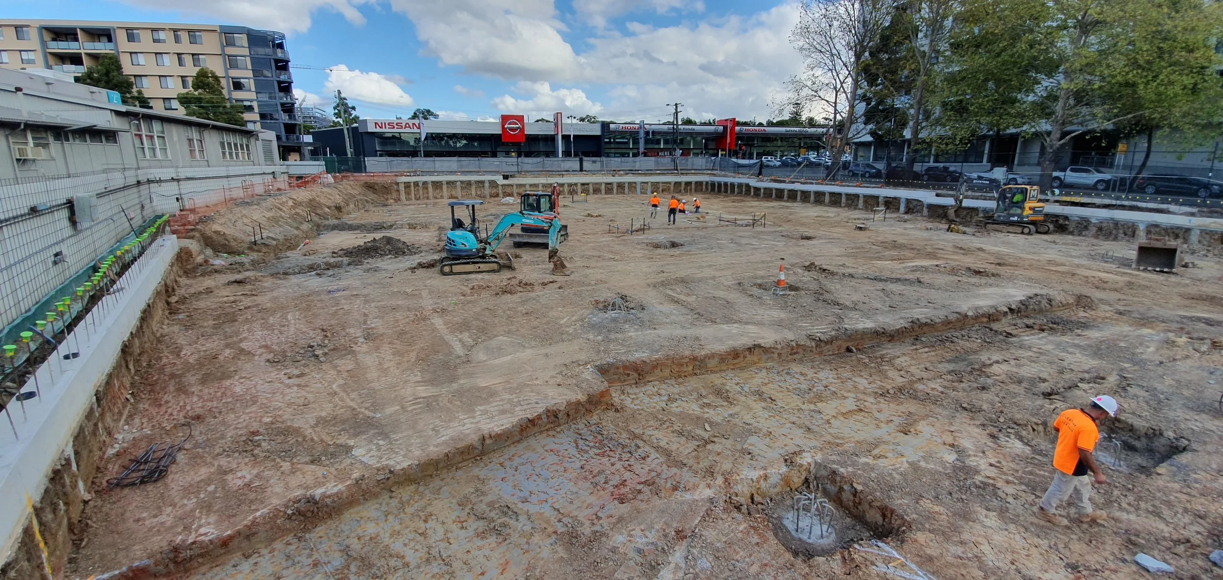 HOMEBUSH.jpg
