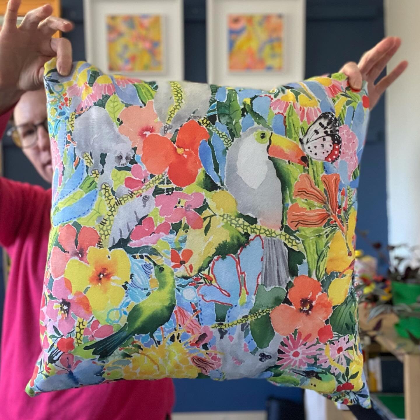 My cushions and tea towels arrived and they looked fab! You can order these via my website, where you can get a closer look at all the details. 
https://www.catherinejennifer.com/fabrics

#handpaintedpatterns #watercolourpatterns #tropicalvibe #homed