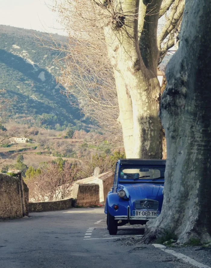 road to puce bonnieux, Flea market, brocante, The French Muse