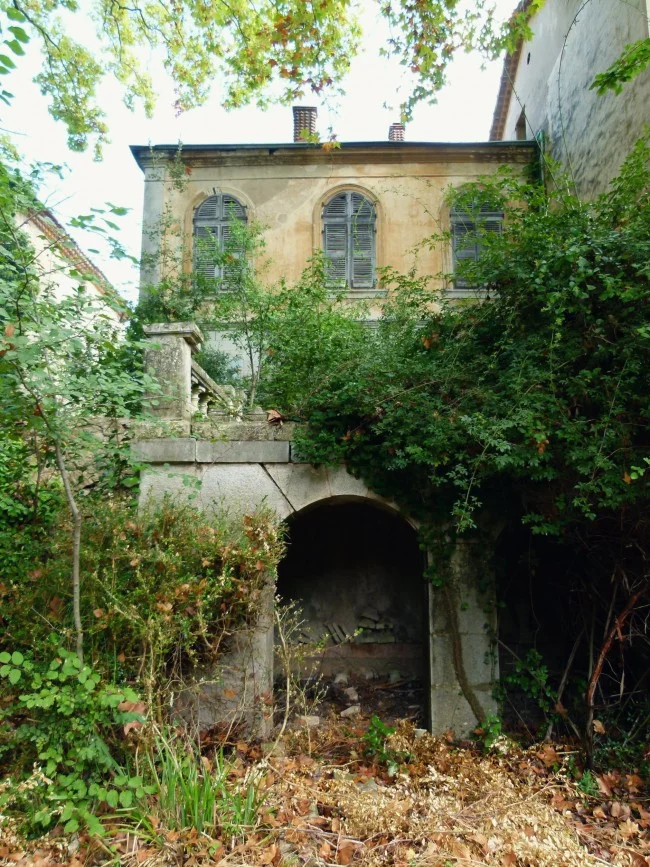 The French Muse experience private chateau brocante