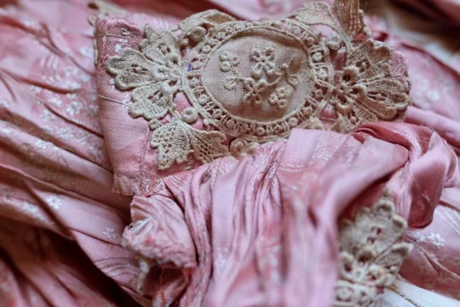 Exquisite threads