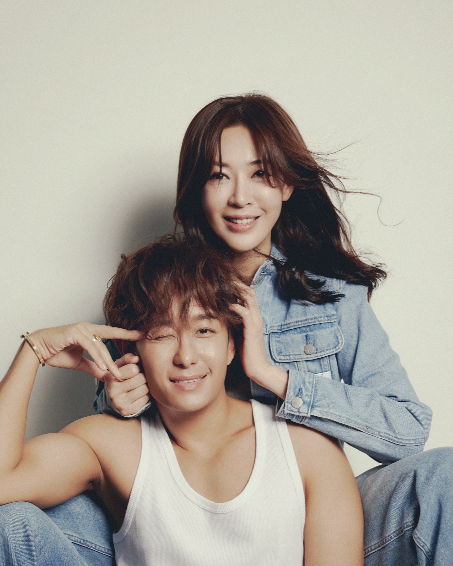 UWeekly Cover Jesseca Liu & Jeremy Chan10680.jpg