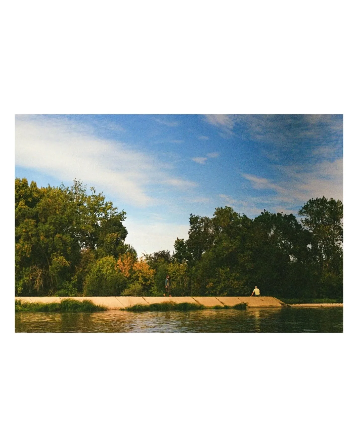 colors of grey days.
view here: https://rickalarcon.com/blog
SUPPORT here: https://rickalarcon.com/support