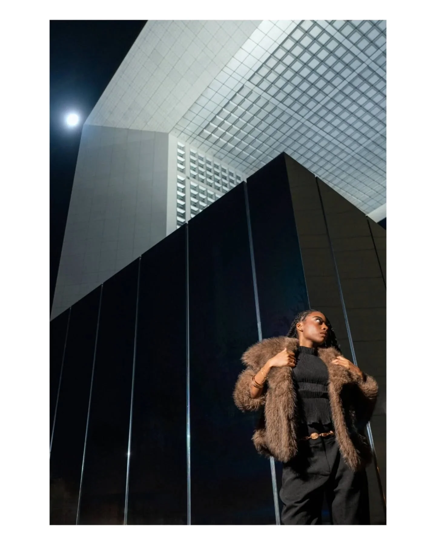 lunar lights with @donacarolinaa .

#paris #france #portraits