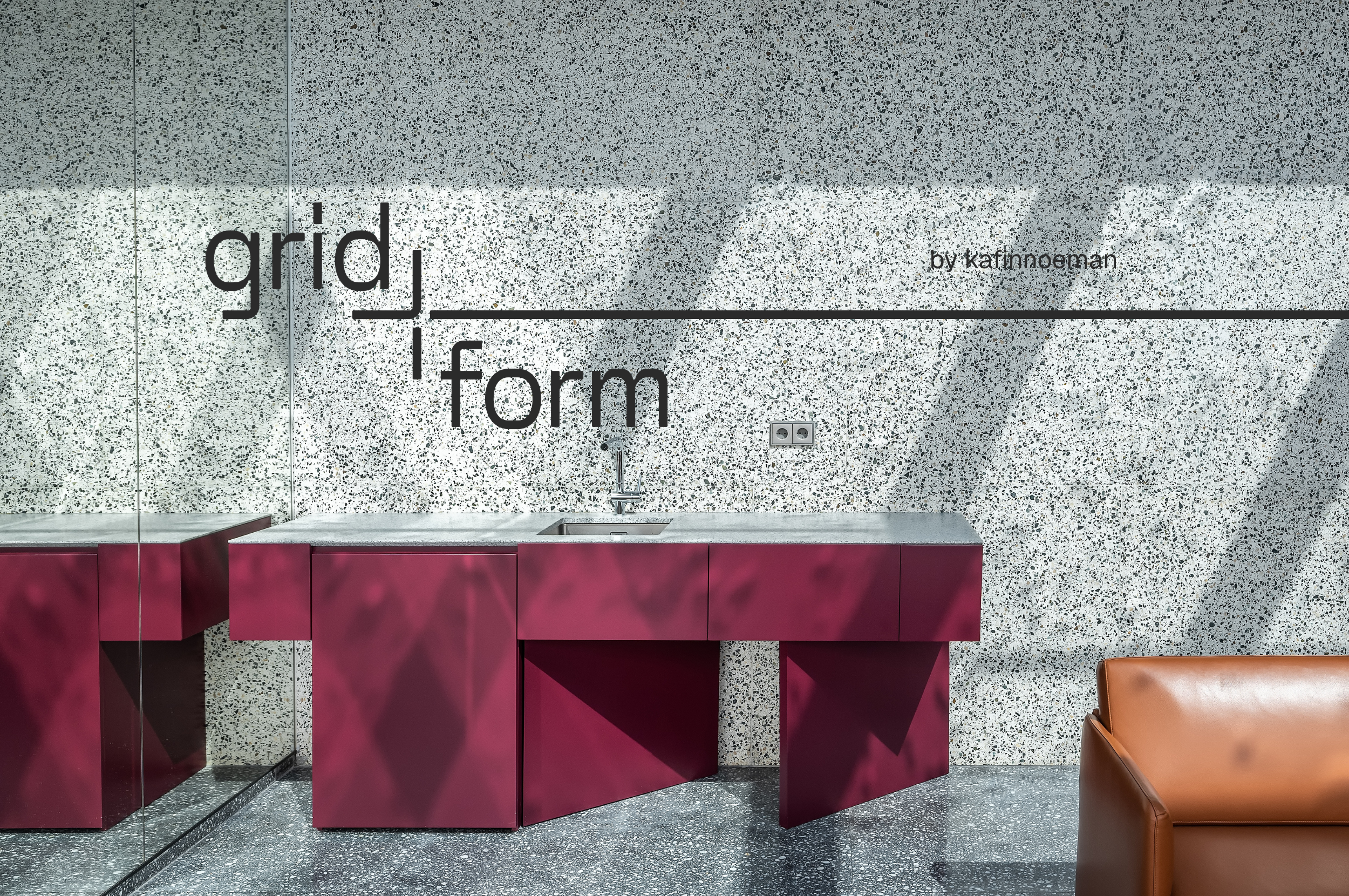 grid+form by Kafin Noe'man: a visual partner for spatial environments