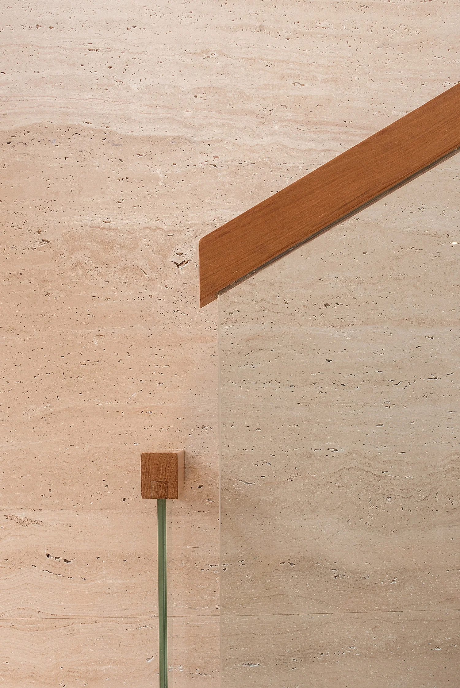 _1070170-Web-Display Sharpen.jpg