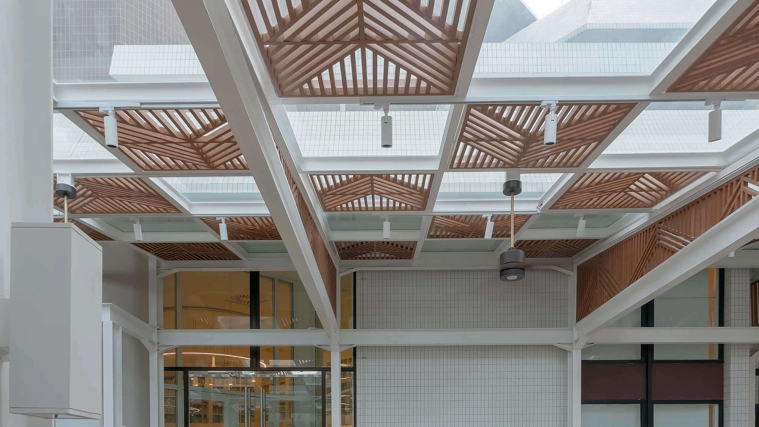 Erasmus Huis - Bayan Studio 21.jpg