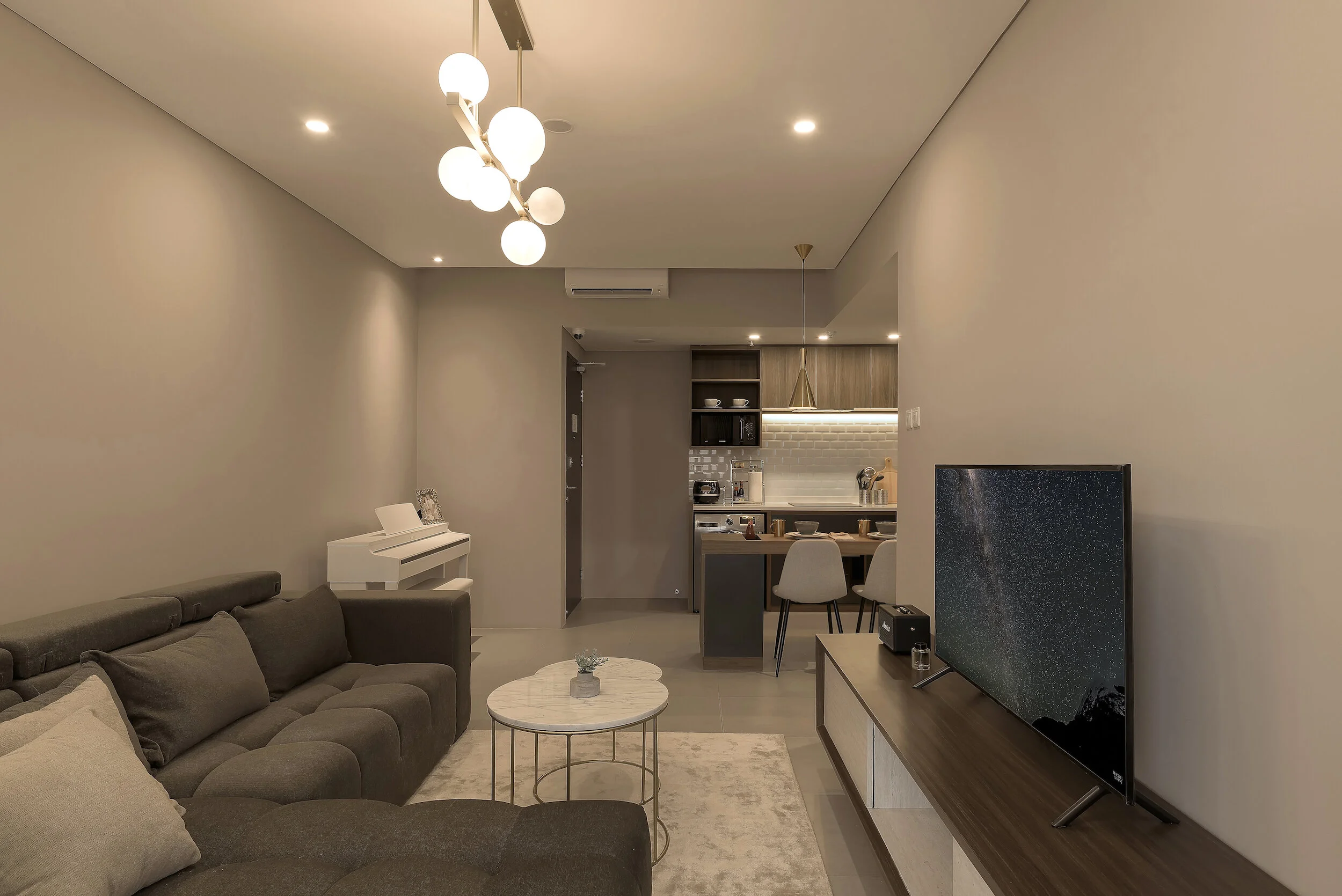 Lexington Apartment Final Hi-Res for Website 00006.jpg